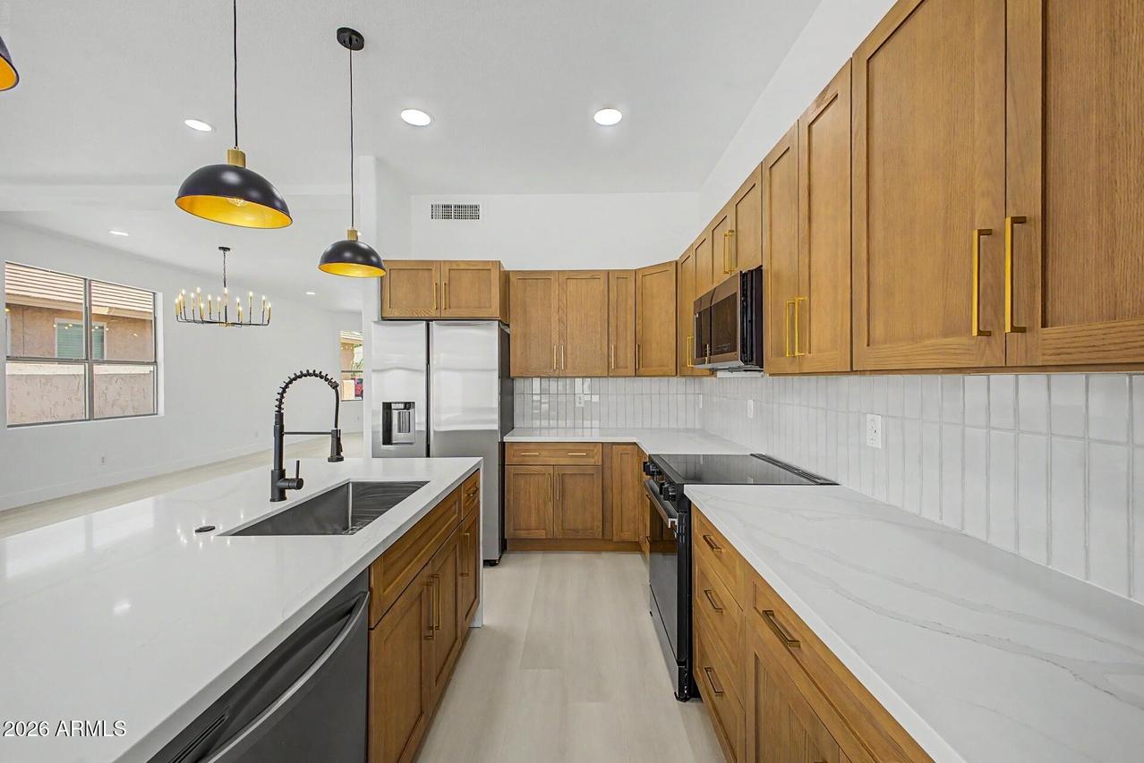 6582 W Oraibi Dr., Glendale, AZ 85308