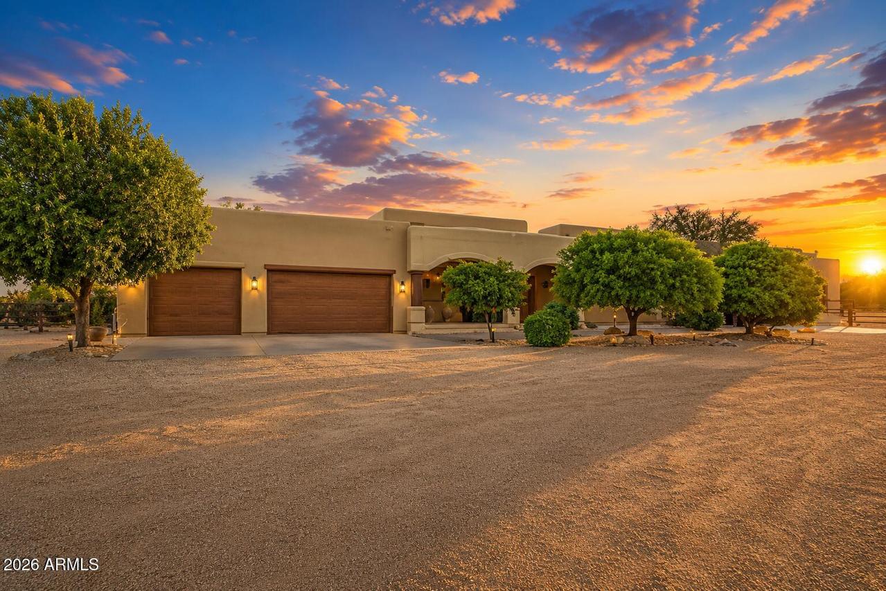49904 N 21st Dr., New River, AZ 85087