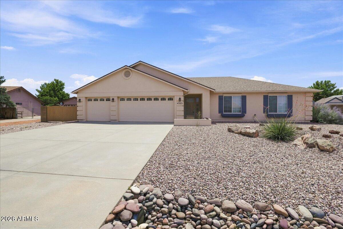 4325 N Plainsman Way, Prescott Valley, AZ 86314