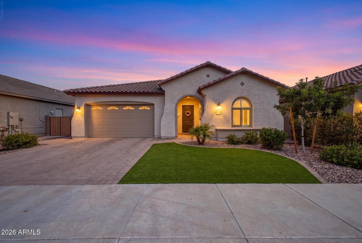 2864 W Santa Fe Dr., Queen Creek, AZ 85144