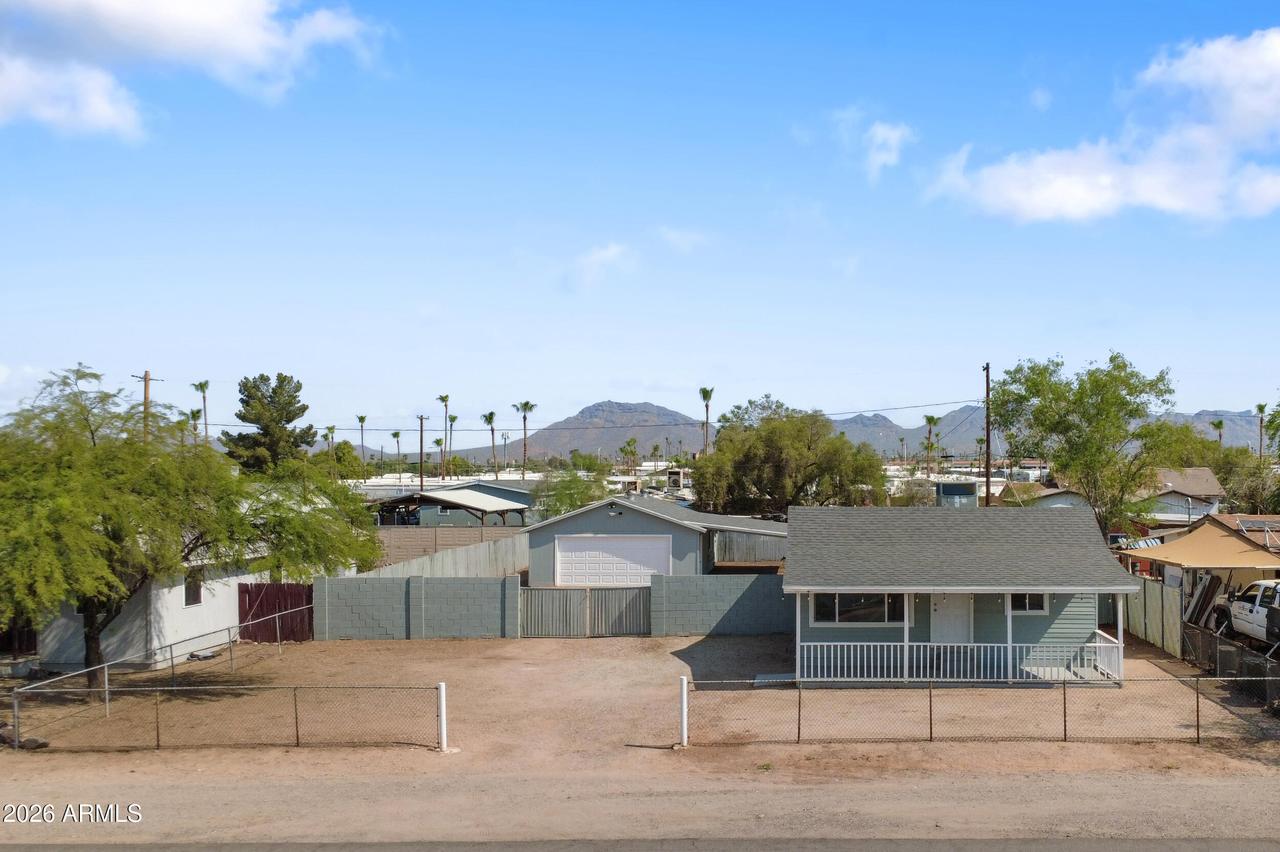 11504 E 5th Ave., Apache Junction, AZ 85120