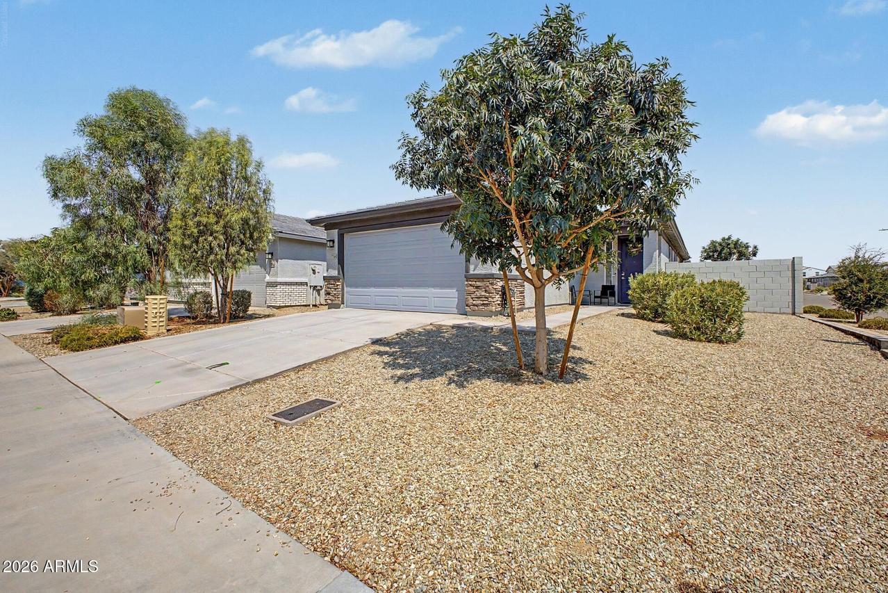 17308 W Daley Ln., Surprise, AZ 85387
