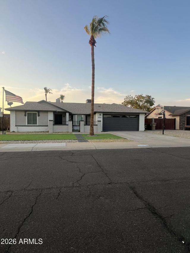 8926 W El Caminito Dr., Peoria, AZ 85345