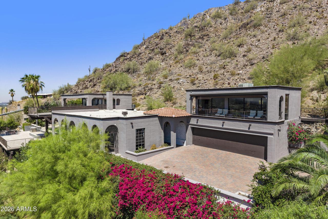 6900 N Highlands Dr., Paradise Valley, AZ 85253