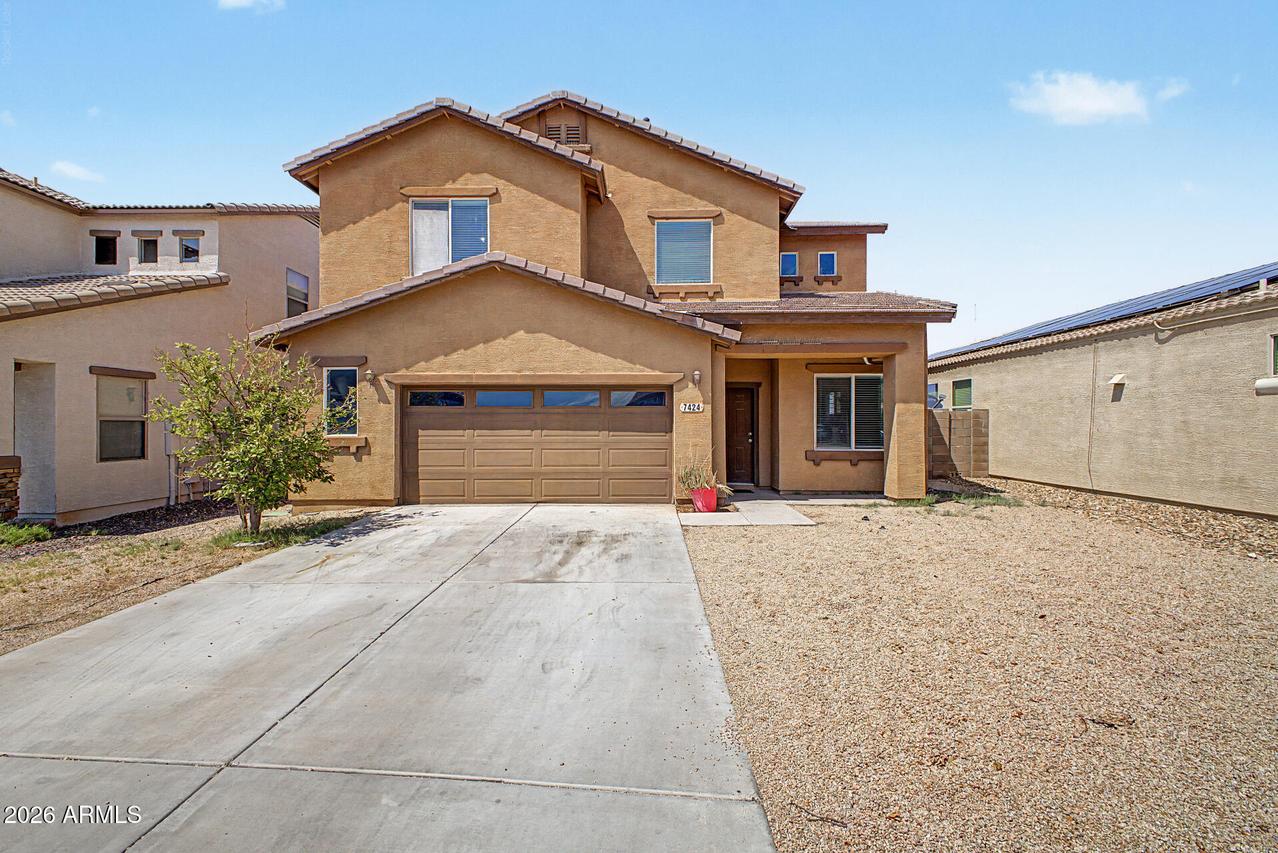 7424 W Wolf St., Phoenix, AZ 85033