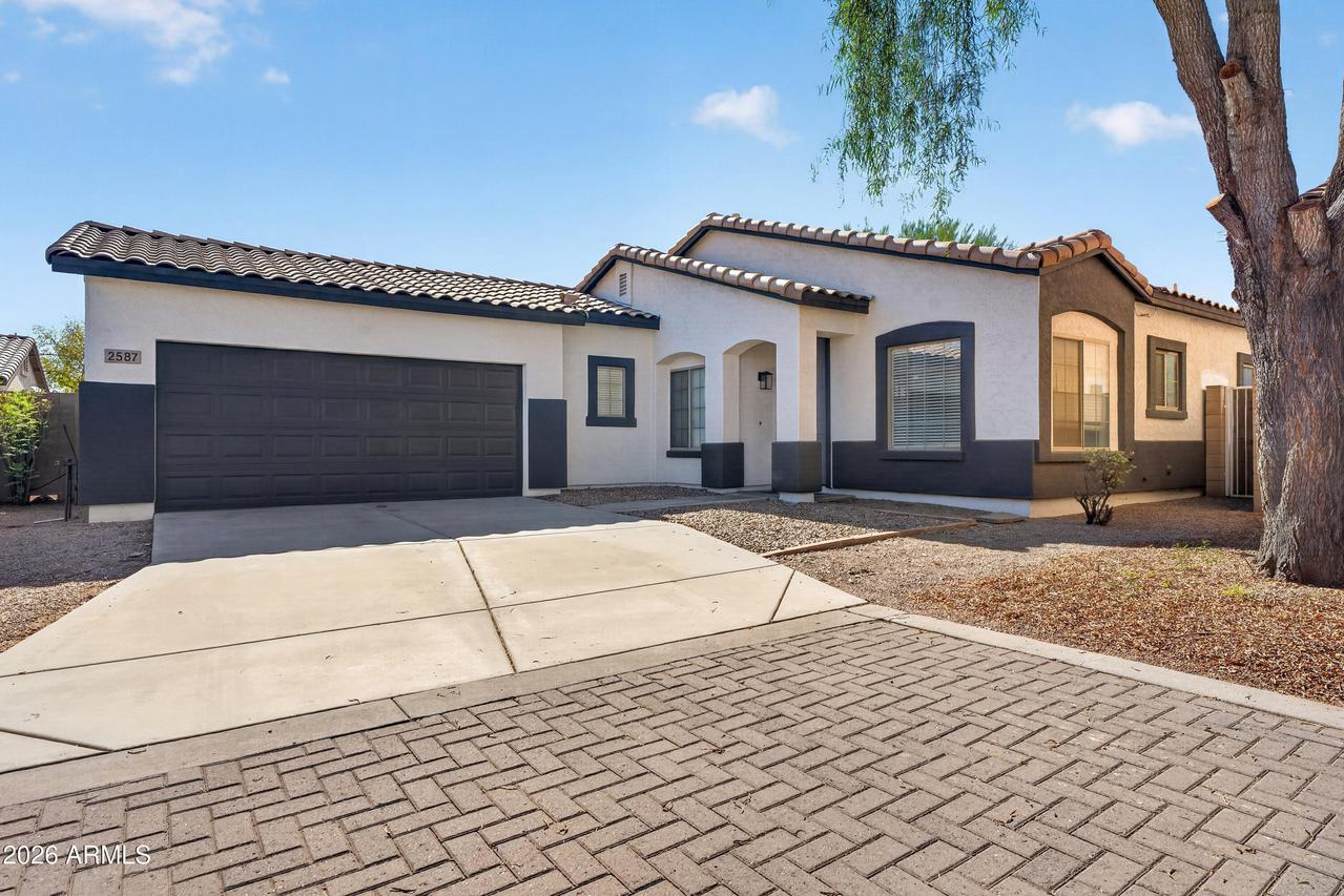 2587 E Riviera Dr., Chandler, AZ 85249
