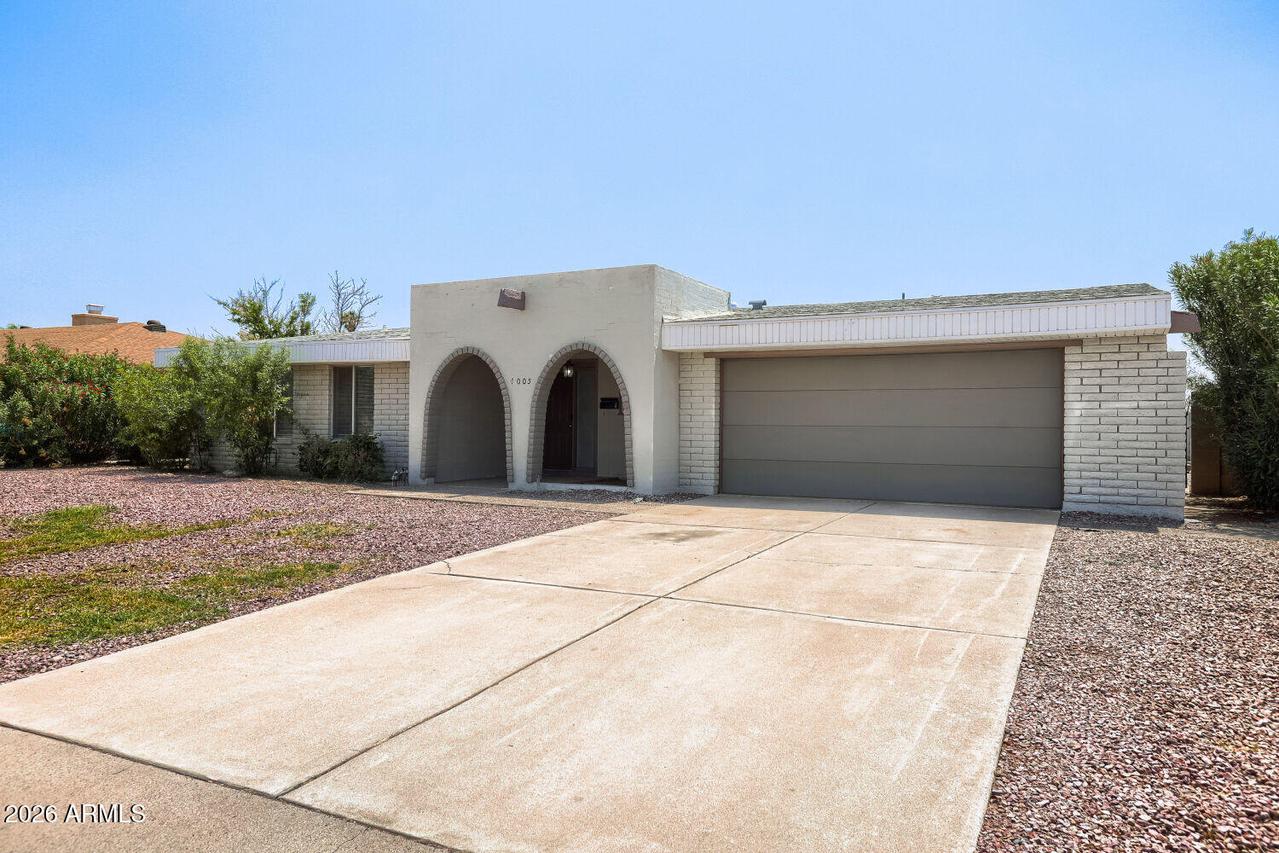 4005 W Carol Ave., Phoenix, AZ 85051