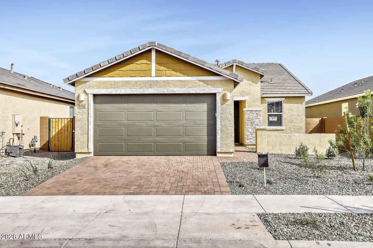 9752 W Flower St., Phoenix, AZ 85037