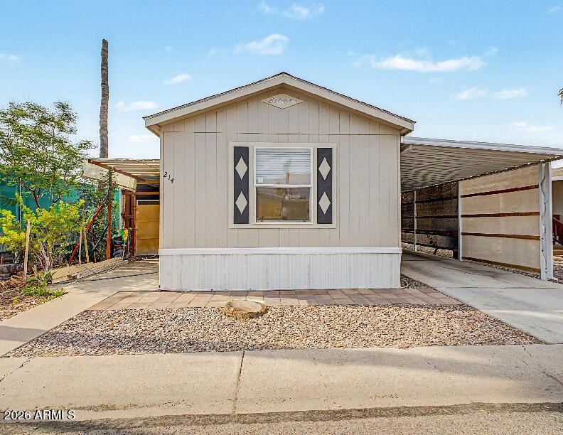 2060 N Center St. #214, Mesa, AZ 85201