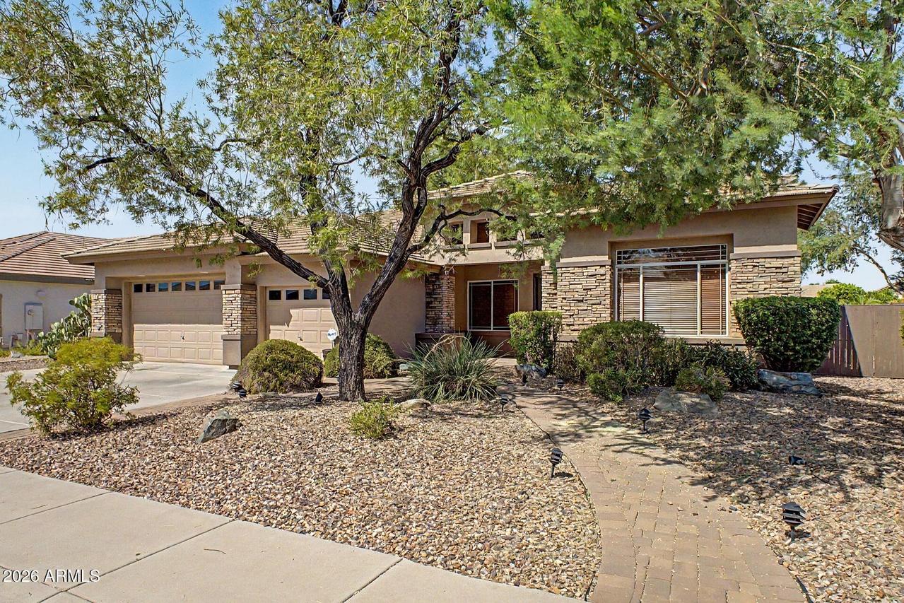 2740 S Honeysuckle Ln., Gilbert, AZ 85295