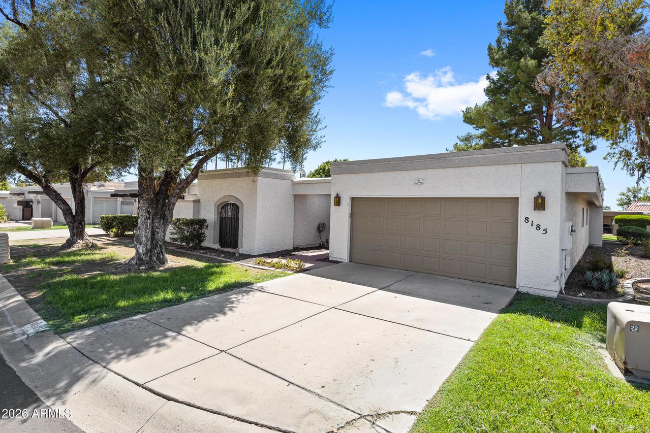 8185 E Del Caverna Dr., Scottsdale, AZ 85258