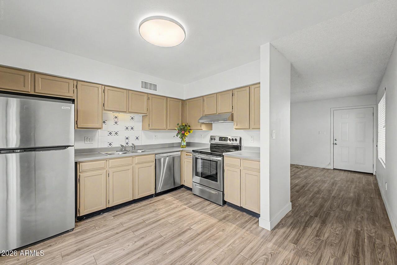 1327 S Allen St., Mesa, AZ 85204