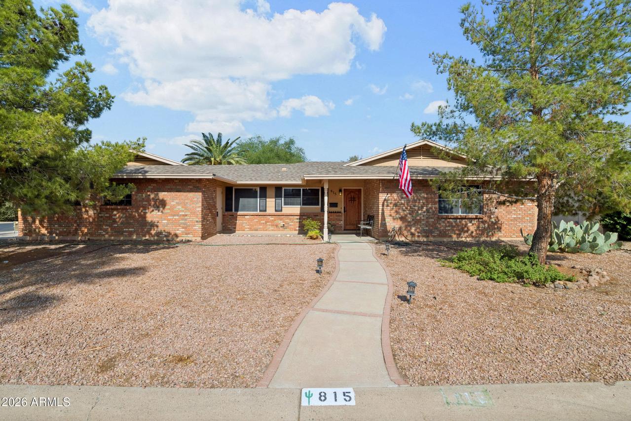 815 S Saranac Ave., Mesa, AZ 85208