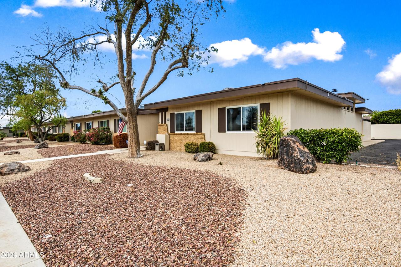 14038 N 111th Ave., Sun City, AZ 85351