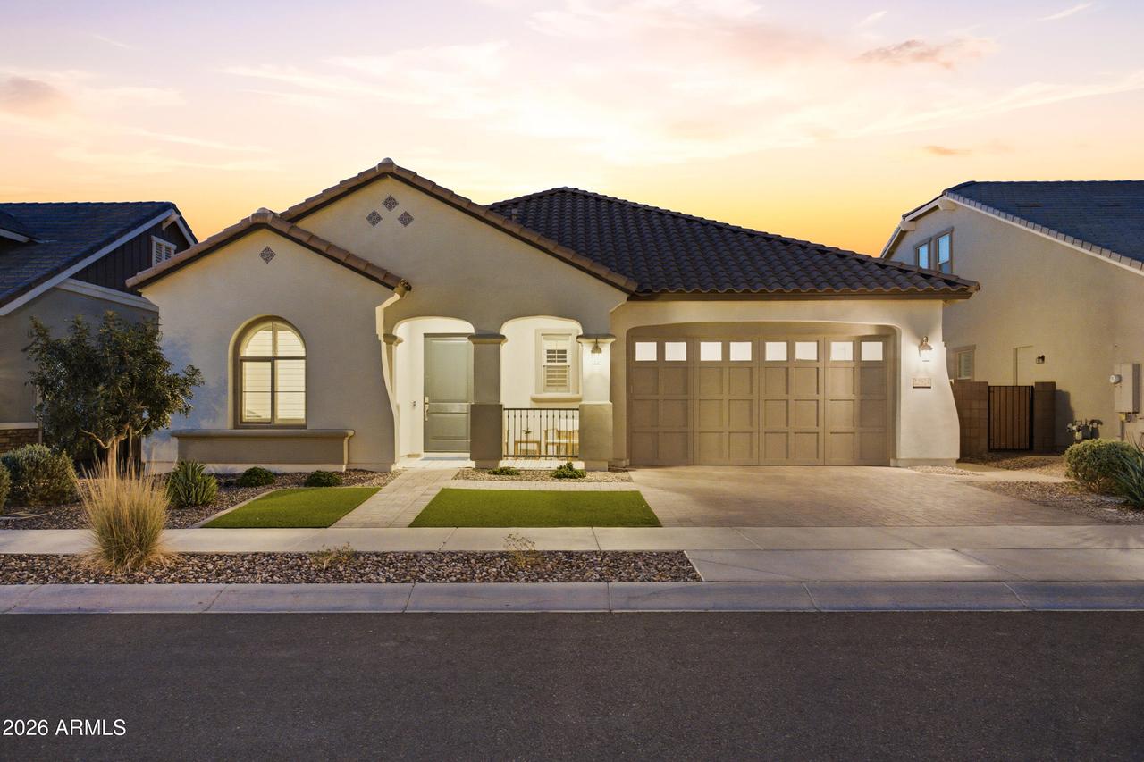 22924 E Reins Rd., Queen Creek, AZ 85142