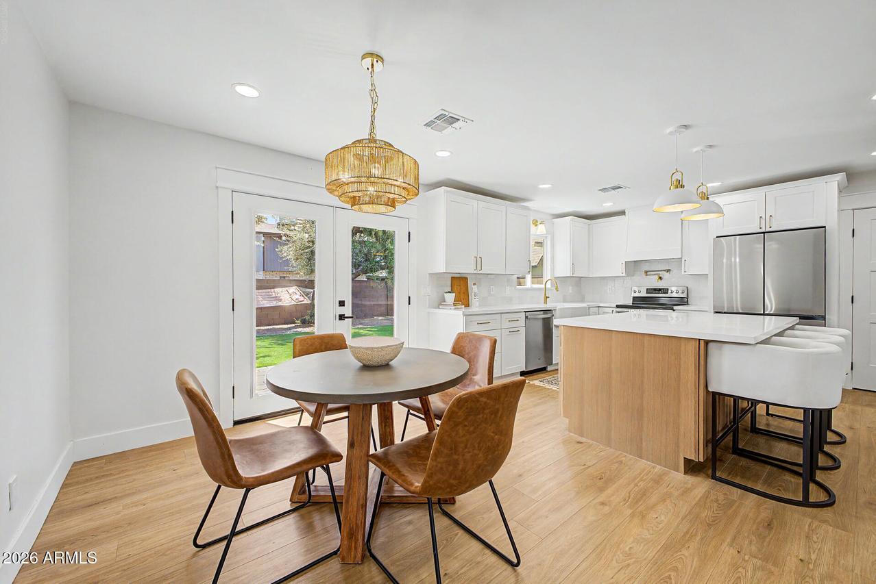 2425 E Inverness Ave., Mesa, AZ 85204