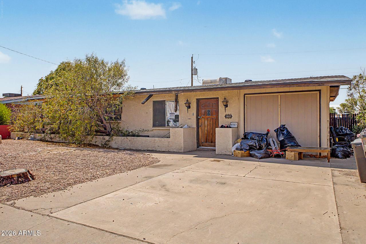 7837 E Roosevelt St., Scottsdale, AZ 85257