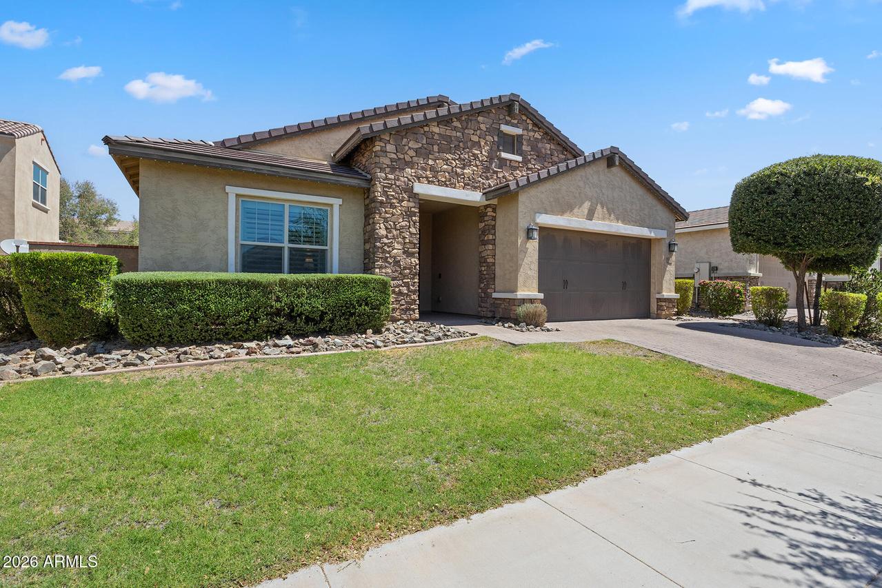 9748 E Theia Dr., Mesa, AZ 85212