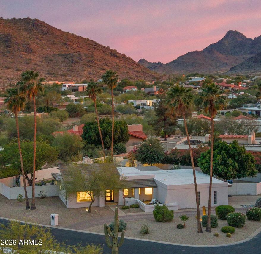 4301 E Mountain View Rd., Phoenix, AZ 85028