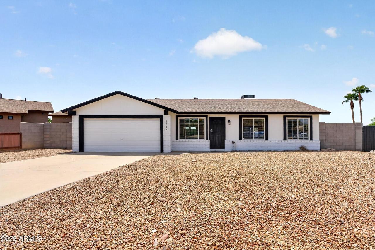 1414 N Rowen Cir., Mesa, AZ 85207