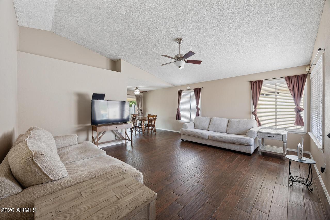 2111 E Paradise Ln., Phoenix, AZ 85022