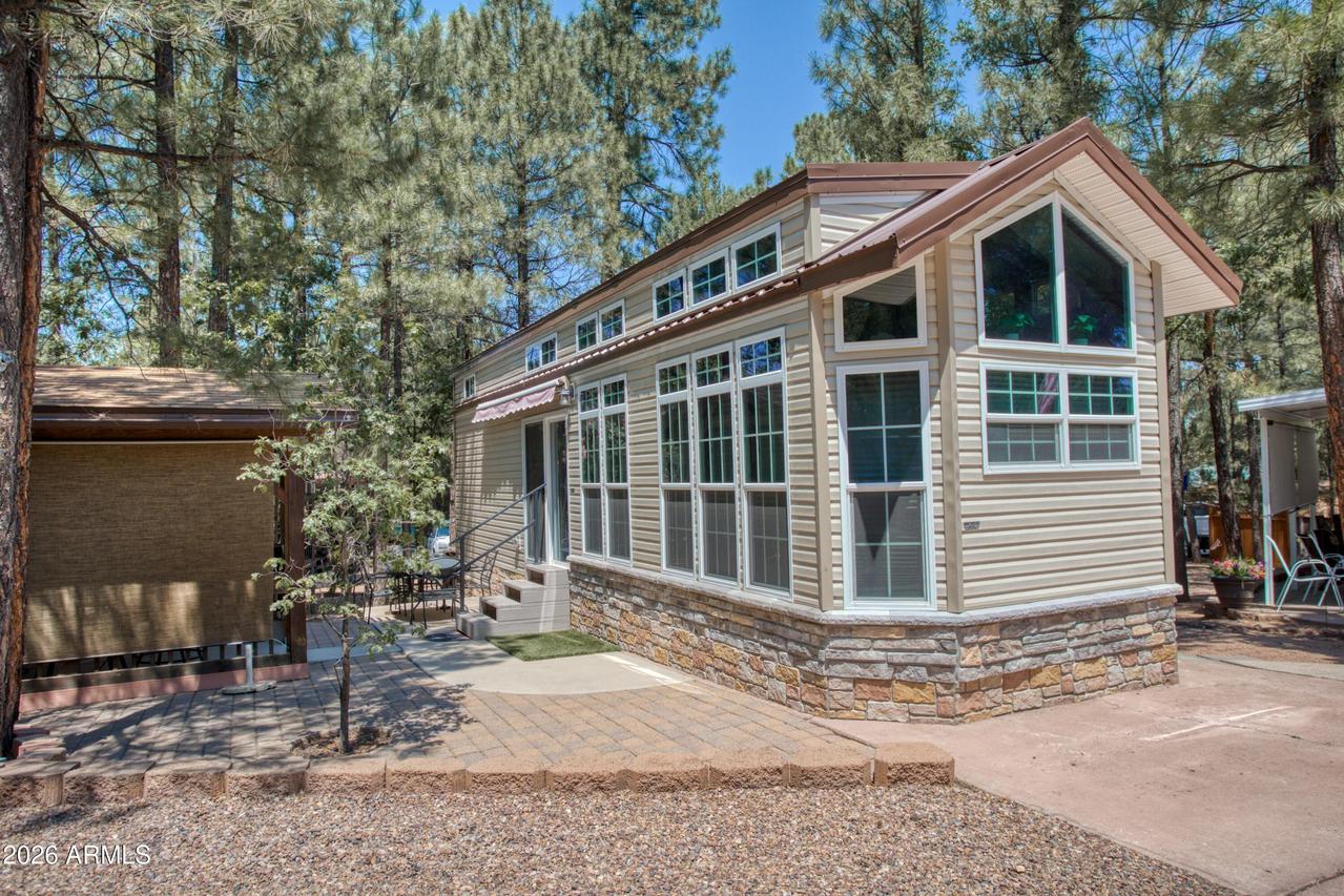 2240 E Tender Foot Tr., Show Low, AZ 85901
