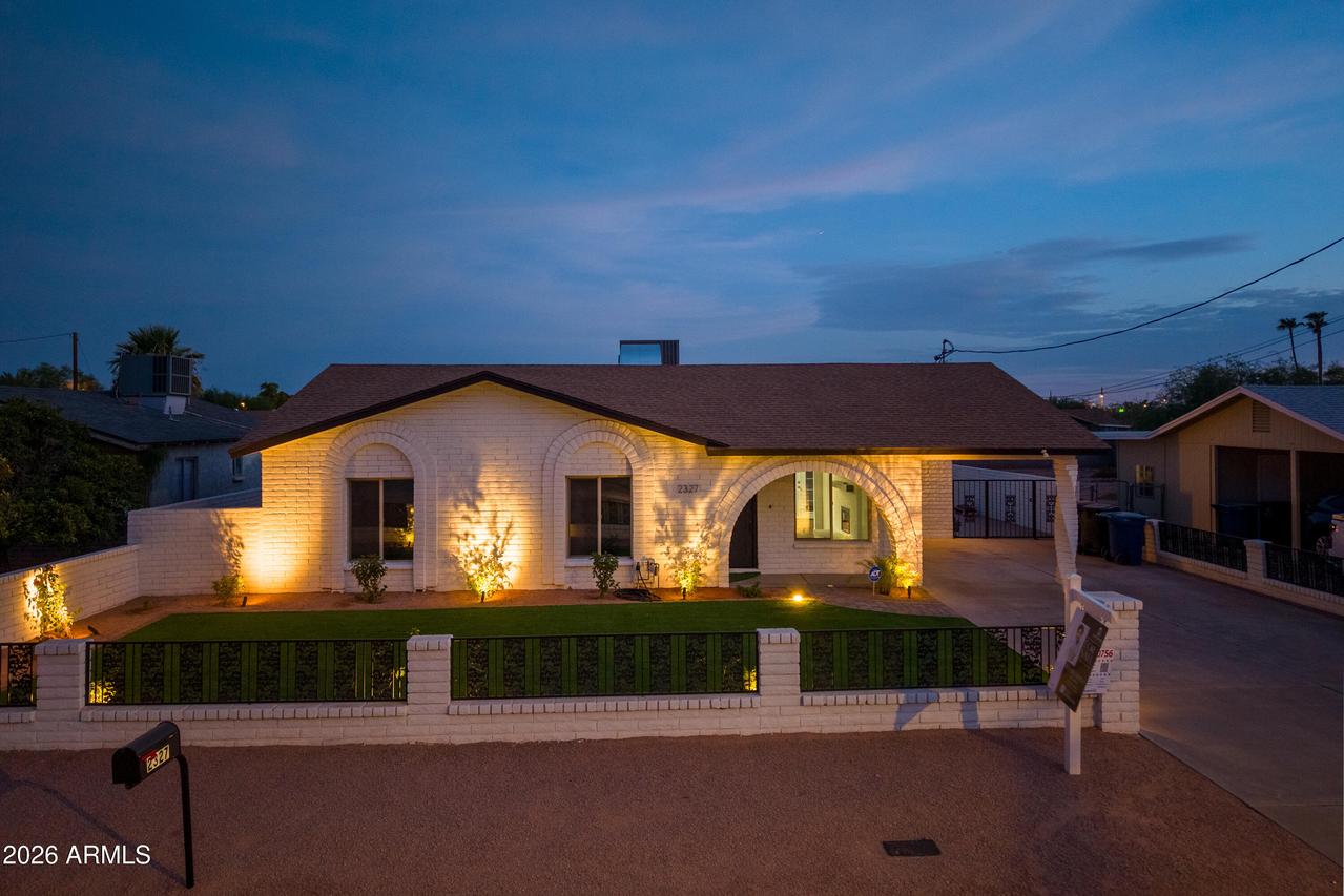 2327 E Victory Dr., Tempe, AZ 85288