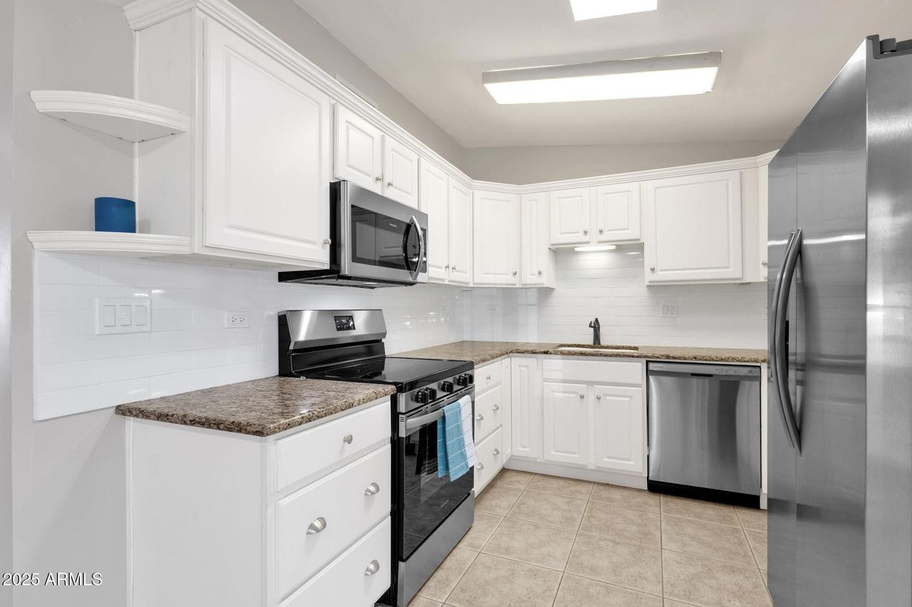 345 W Montecito Ave., Phoenix, AZ 85013