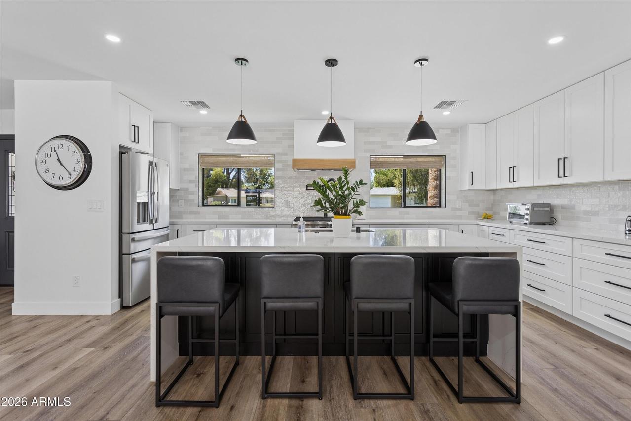 504 W Harmont Dr., Phoenix, AZ 85021