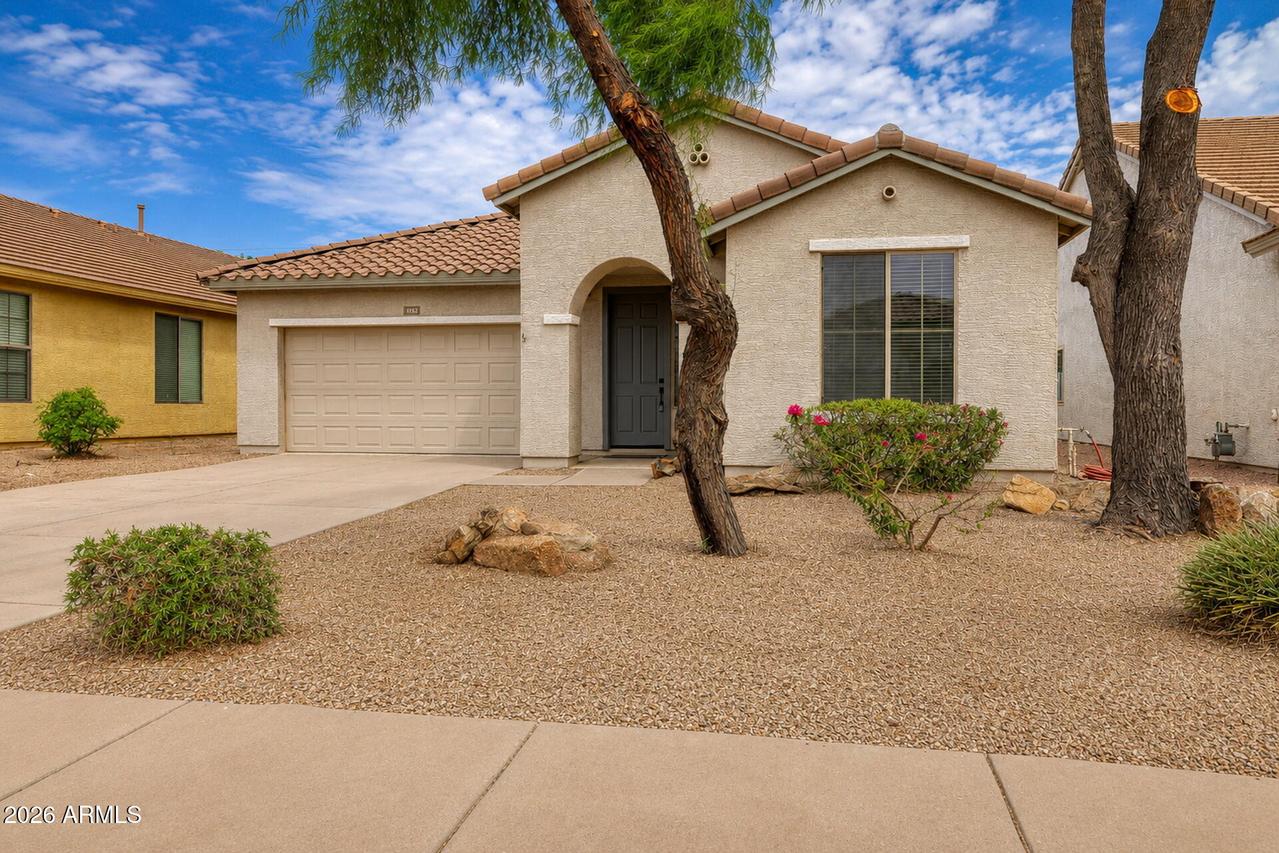 1152 W Desert Hollow Dr., San Tan Valley, AZ 85143