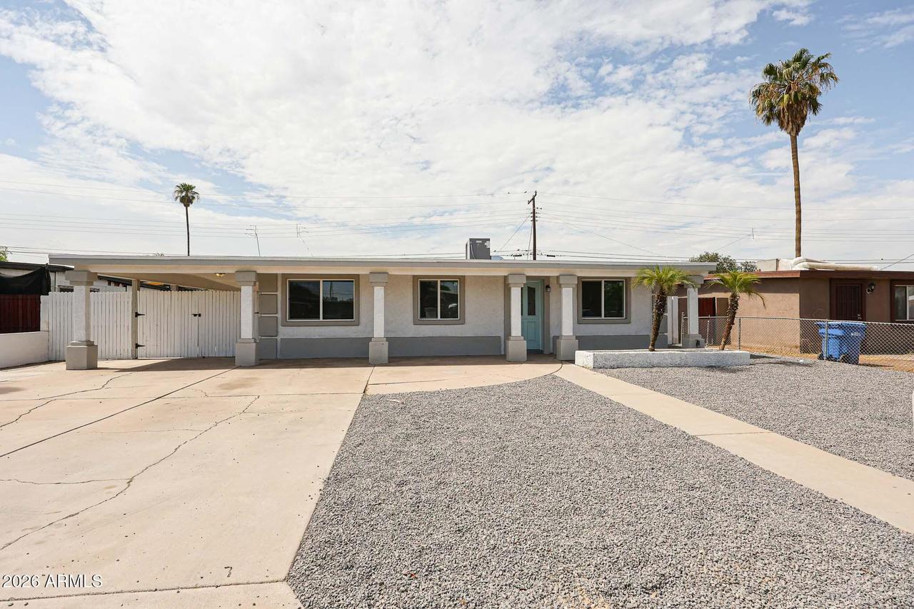 3951 W Monte Vista Rd., Phoenix, AZ 85009