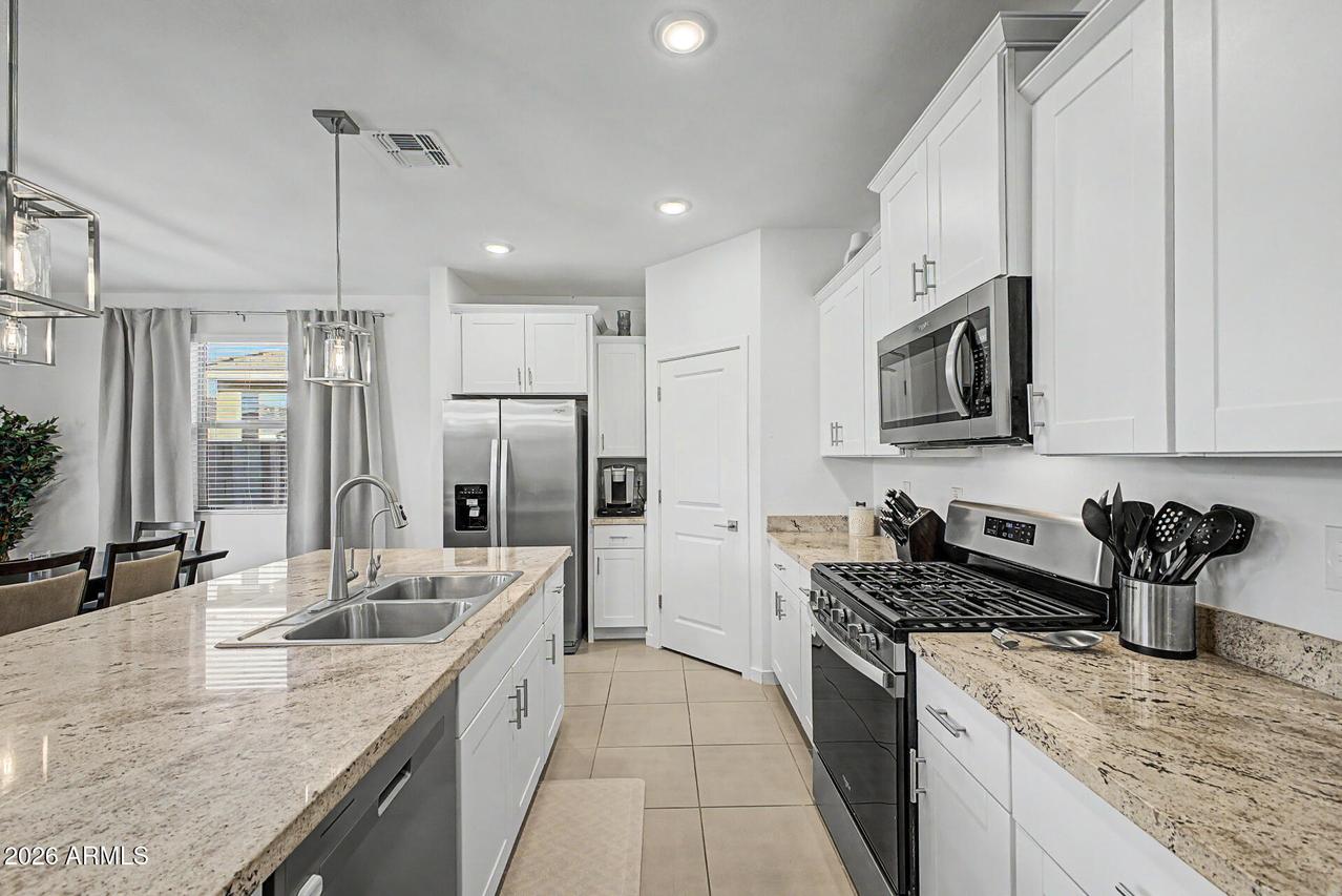 8812 W Agora Ln., Tolleson, AZ 85353
