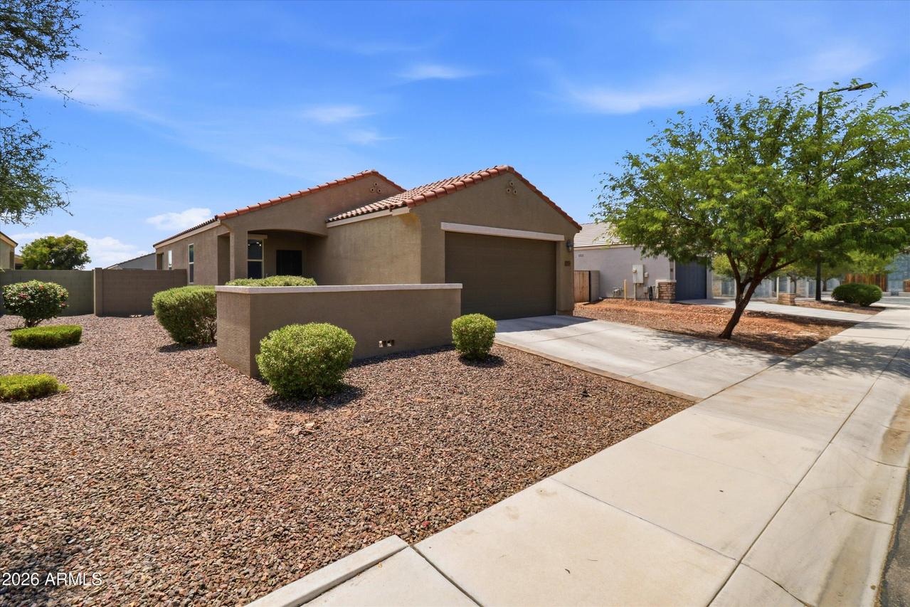 3559 E Archer Dr., San Tan Valley, AZ 85140