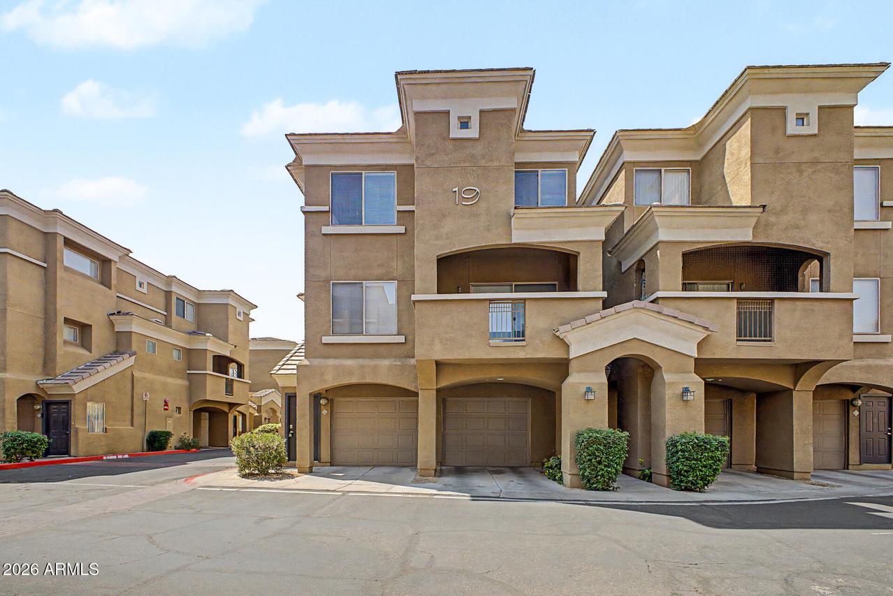 4644 N 22nd St. #2117, Phoenix, AZ 85016