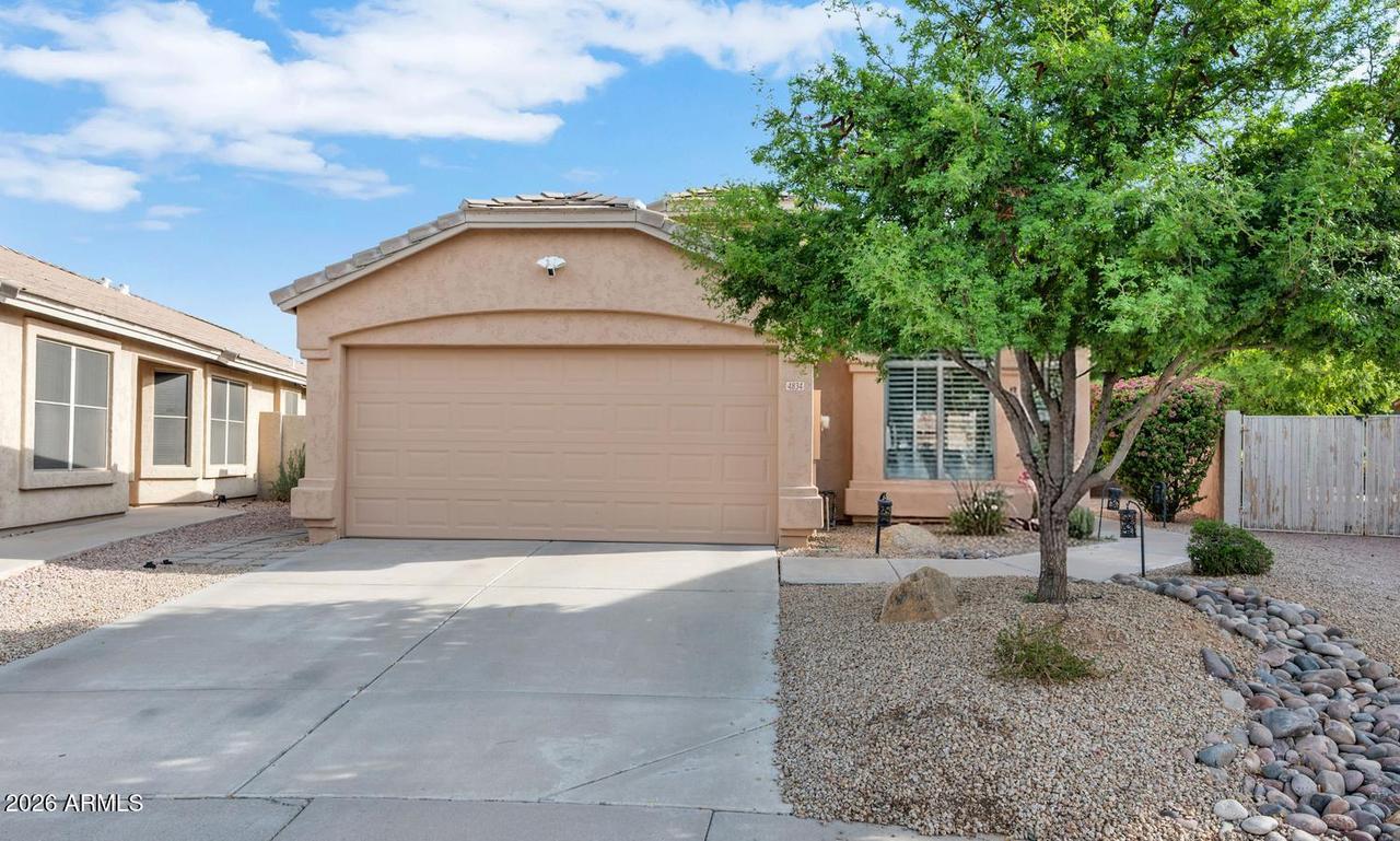4834 E Mossman Rd., Phoenix, AZ 85054