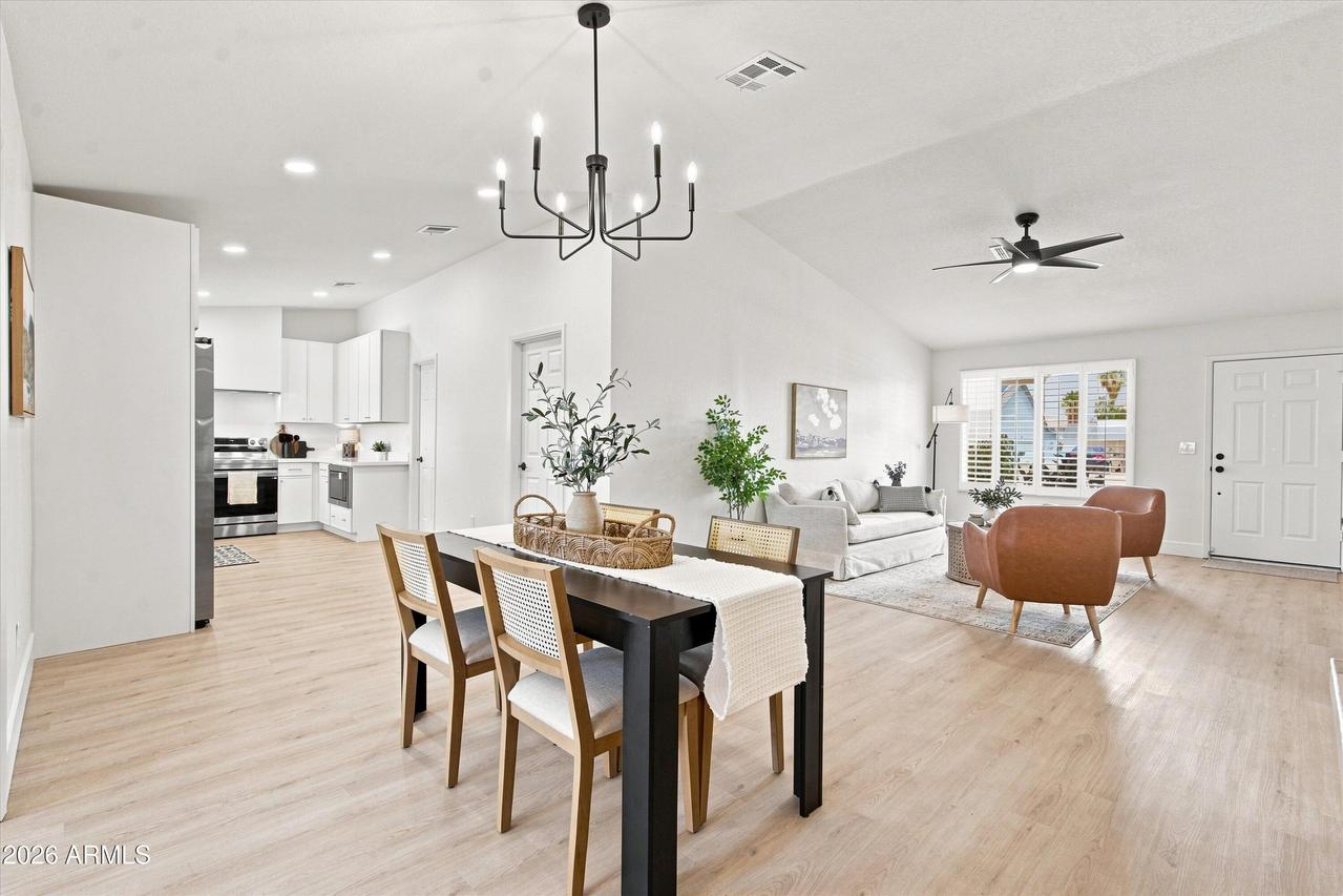 7945 W Greer Ave., Peoria, AZ 85345