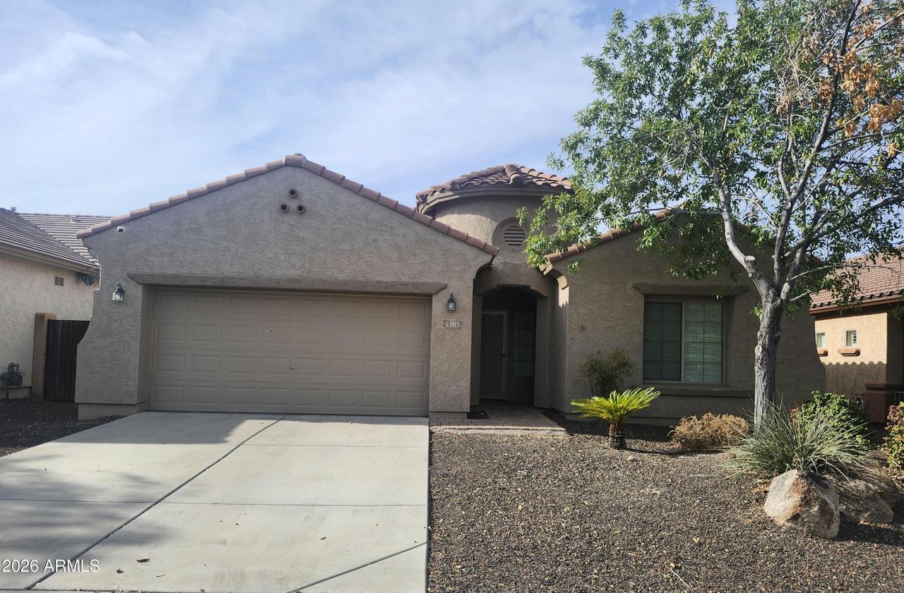 5205 W Molly Ln., Phoenix, AZ 85083