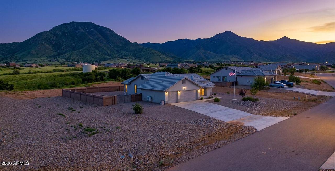 10118 S Vaquero Ln., Hereford, AZ 85615