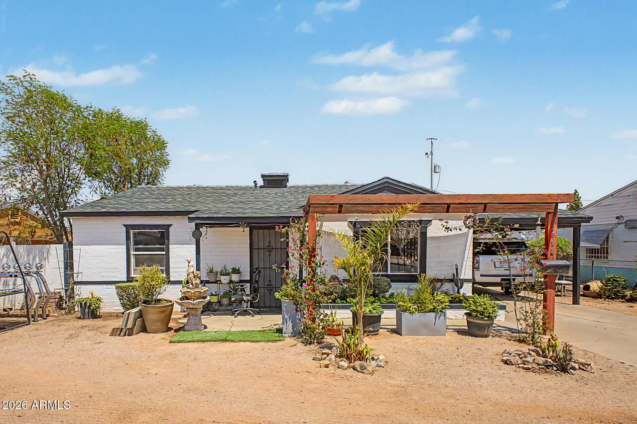2922 W Fillmore St., Phoenix, AZ 85009