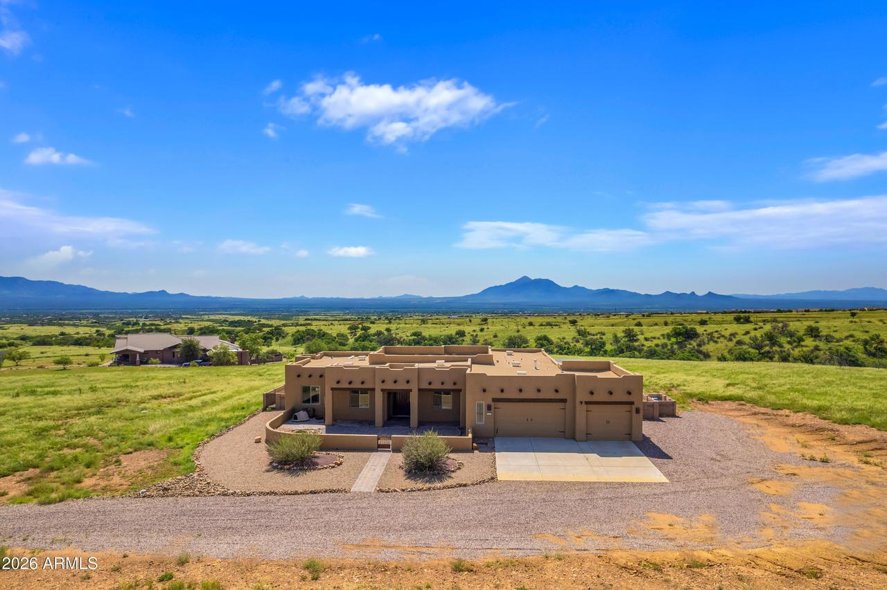 6100 E Darley Dr., Hereford, AZ 85615