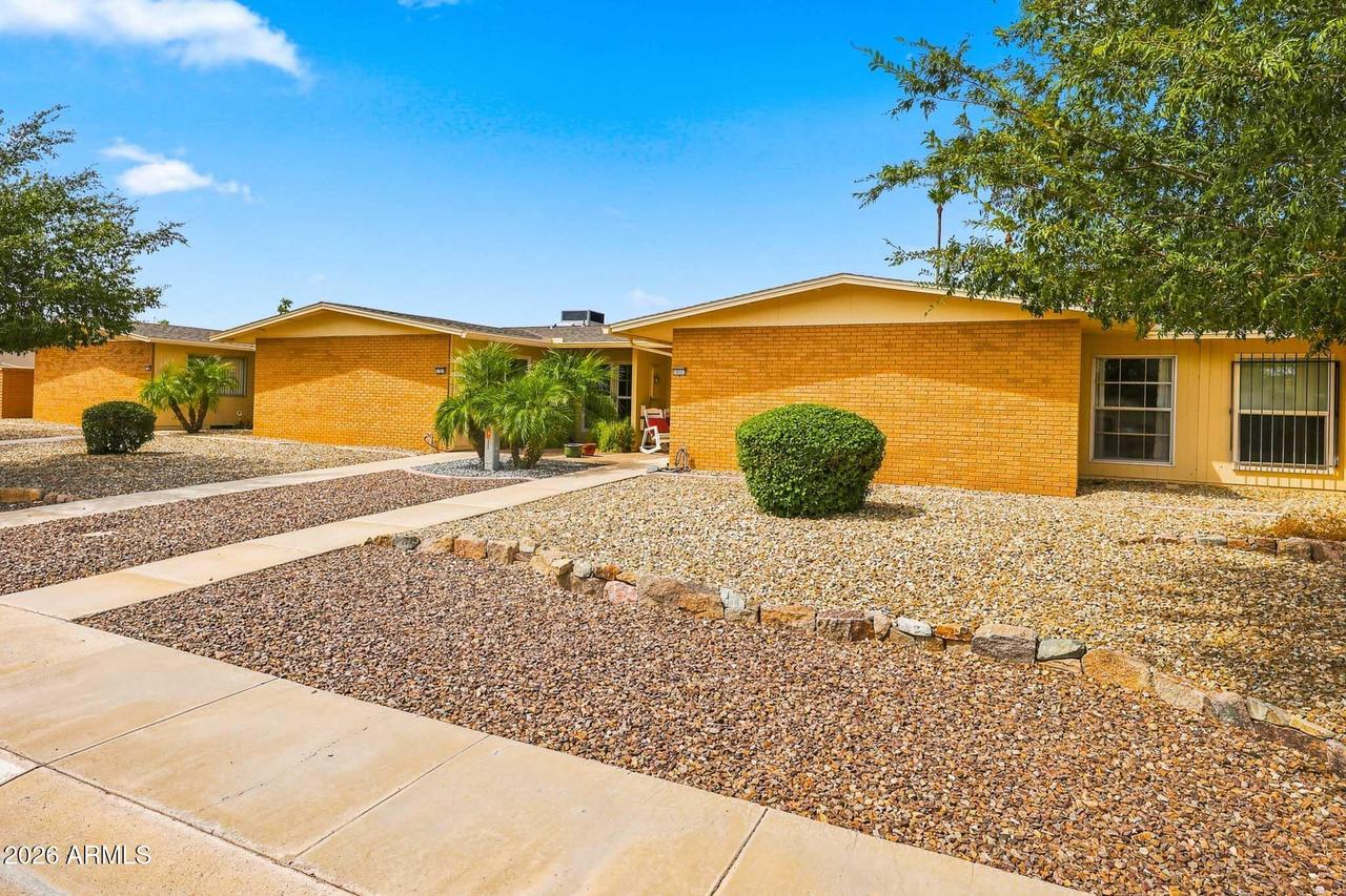 10822 W Santa Fe Dr., Sun City, AZ 85351