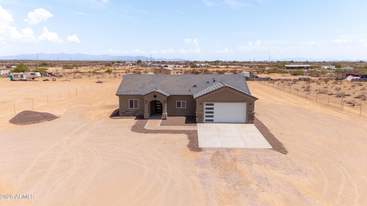 1327 N 380th Dr., Tonopah, AZ 85354
