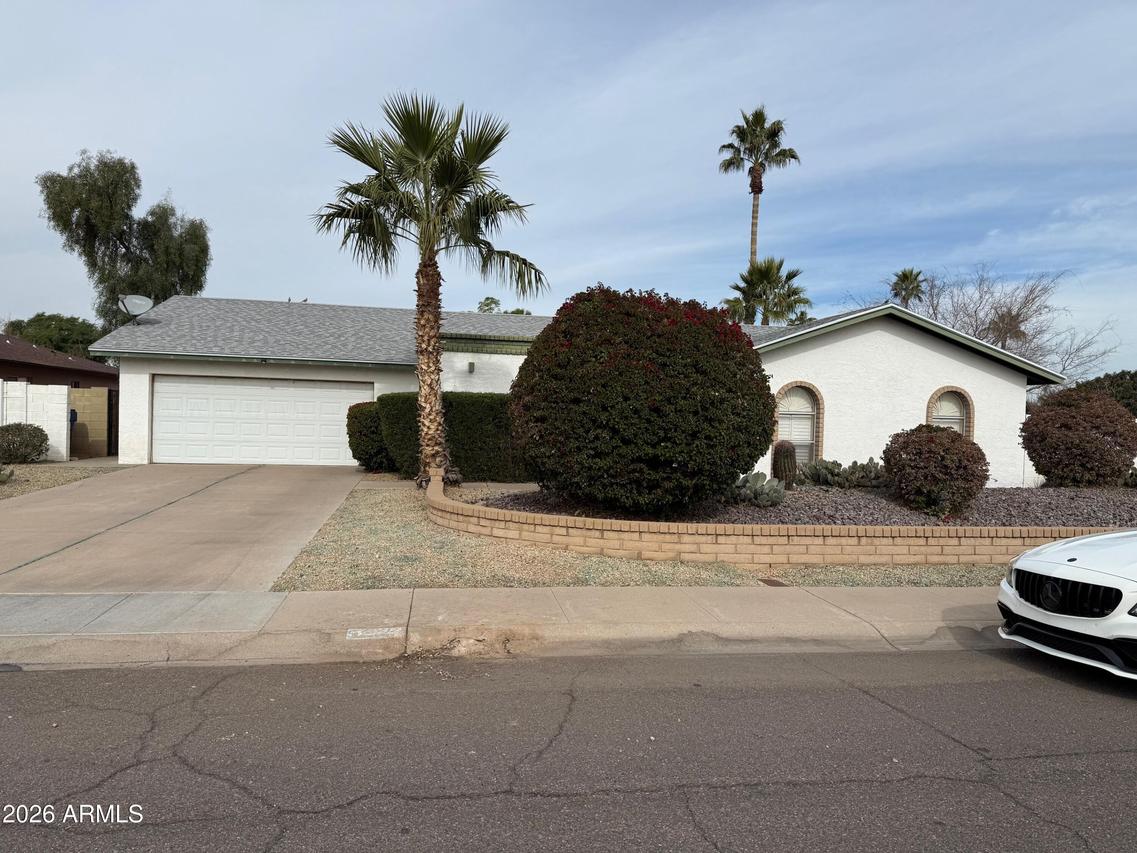 5222 W Echo Ln., Glendale, AZ 85302