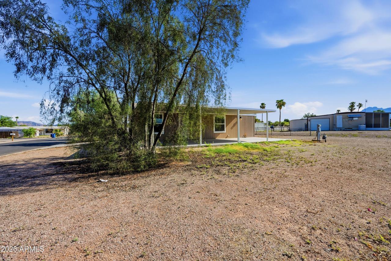 1452 W 4th Ave., Apache Junction, AZ 85120