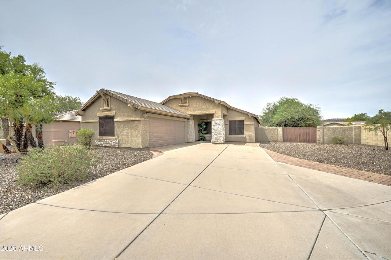26024 N 41st Ave., Phoenix, AZ 85083