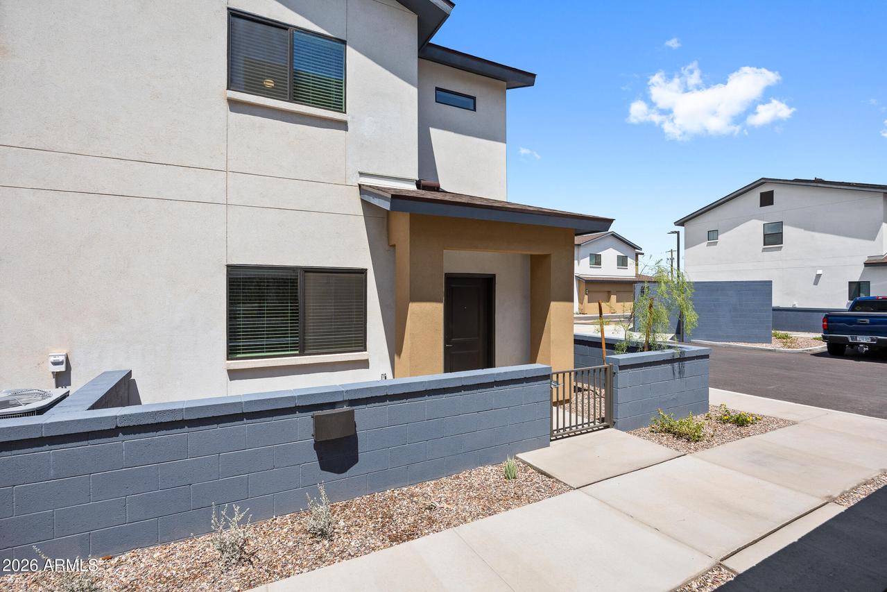 2313 E Mcarthur Dr., Tempe, AZ 85288