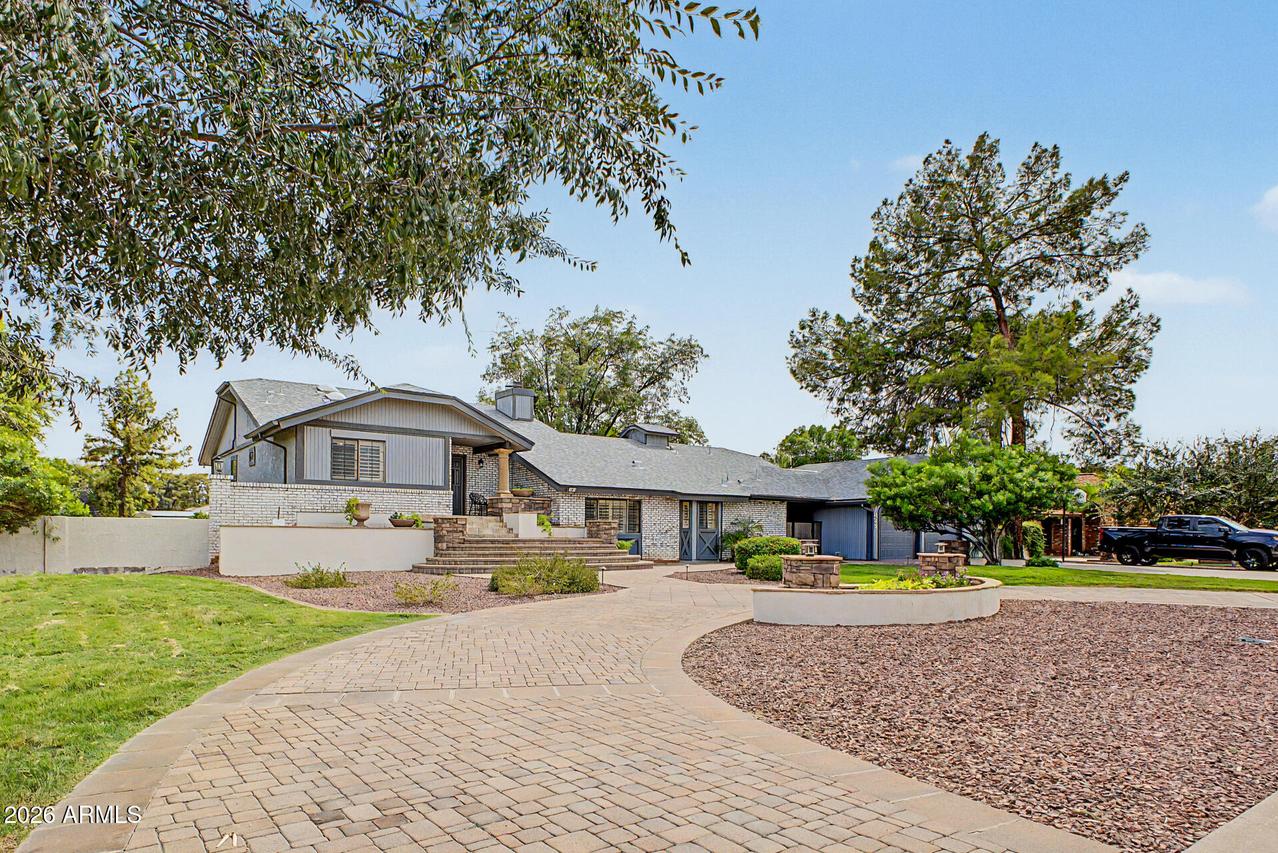 1069 E Carver Rd., Tempe, AZ 85284