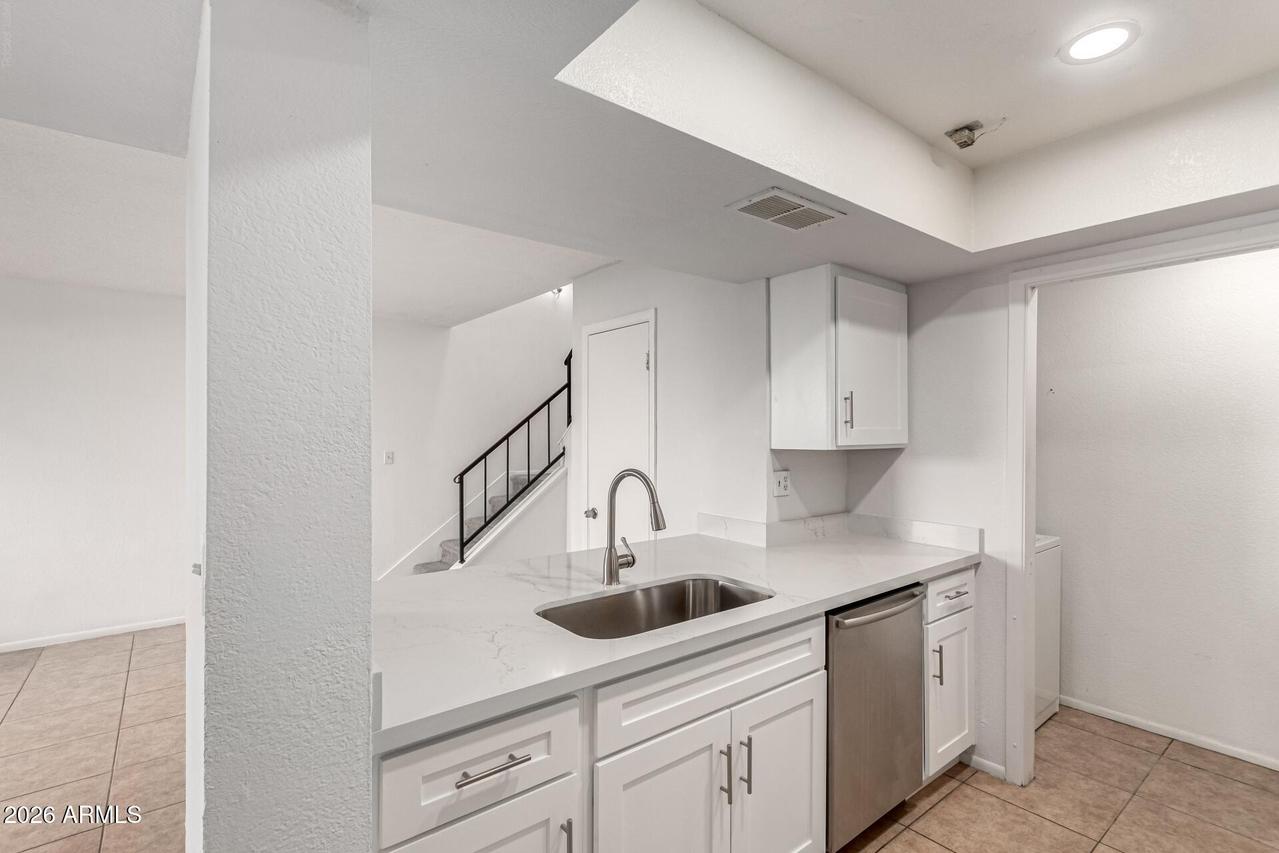 4428 E Wood St St. #595, Phoenix, AZ 85040