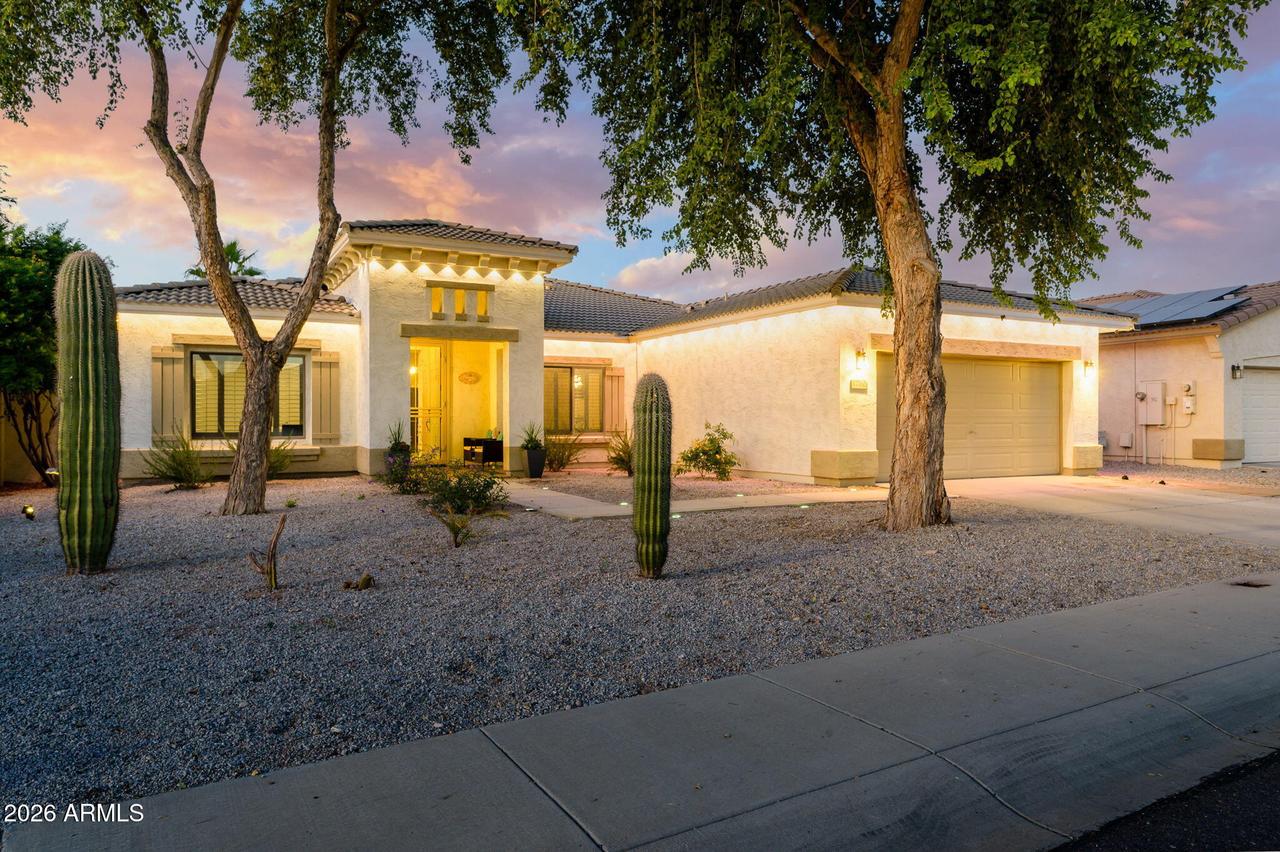 17760 W Ivy Ln., Surprise, AZ 85388