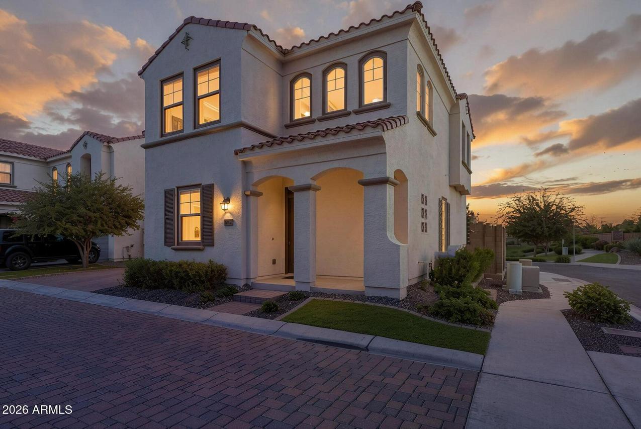 17232 N 10th St., Phoenix, AZ 85022